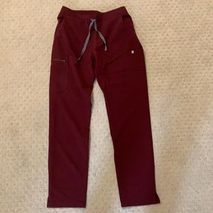 Figs scrub pant burgundy